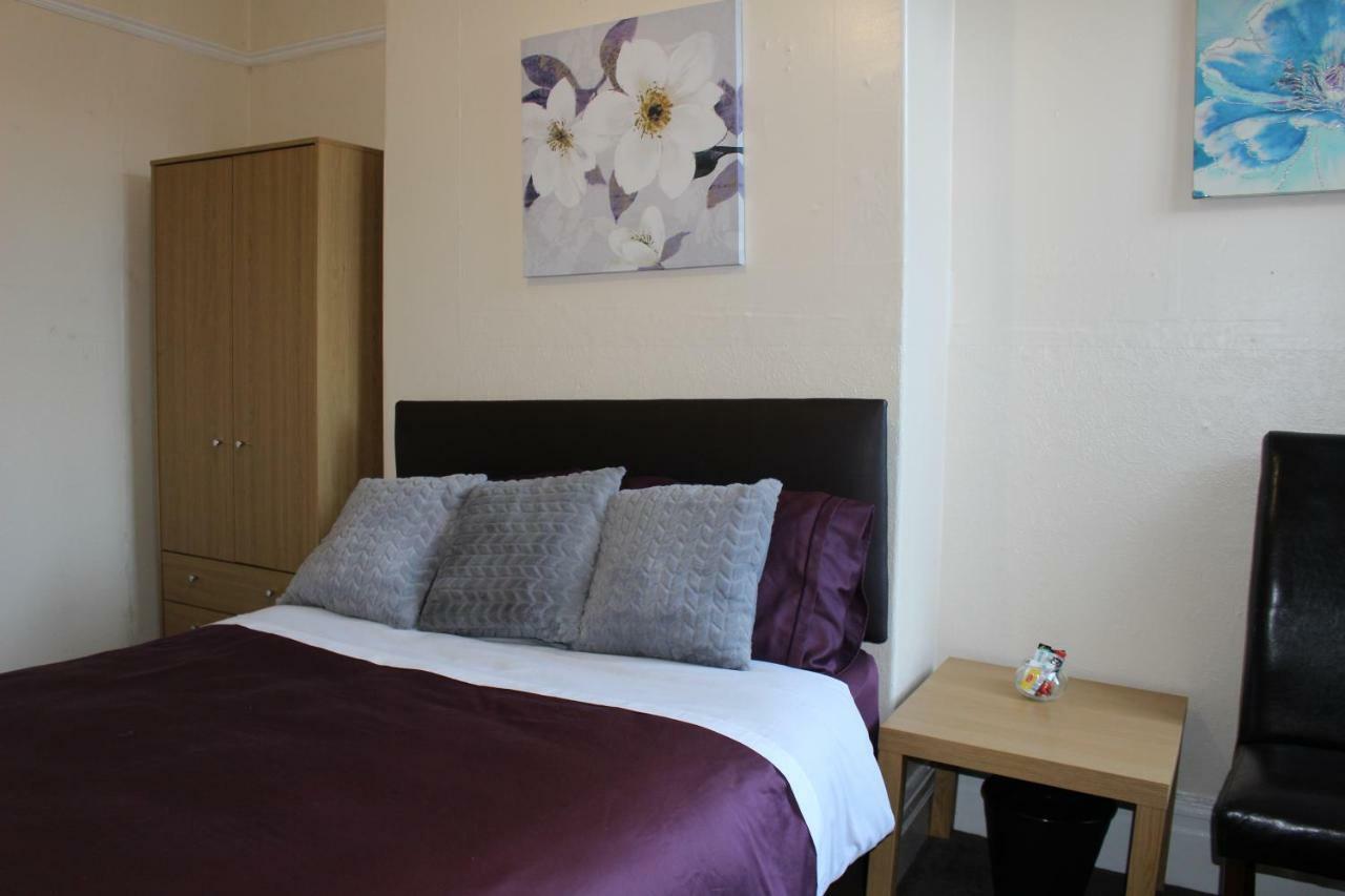 John St Town House - Self Catering - Guesthouse Style - Great Value Family And Double Rooms Веркінґтон Екстер'єр фото